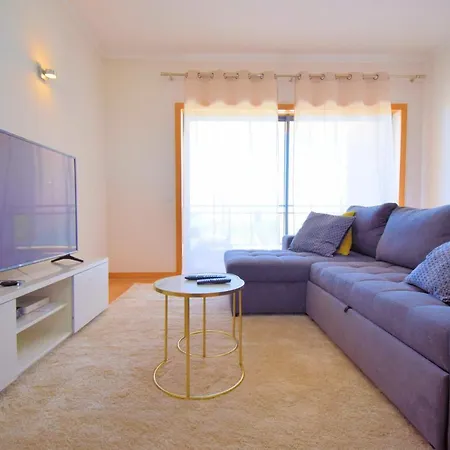 Stunning Marina Village - Daire