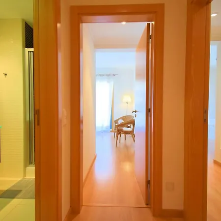 Stunning Marina Village -